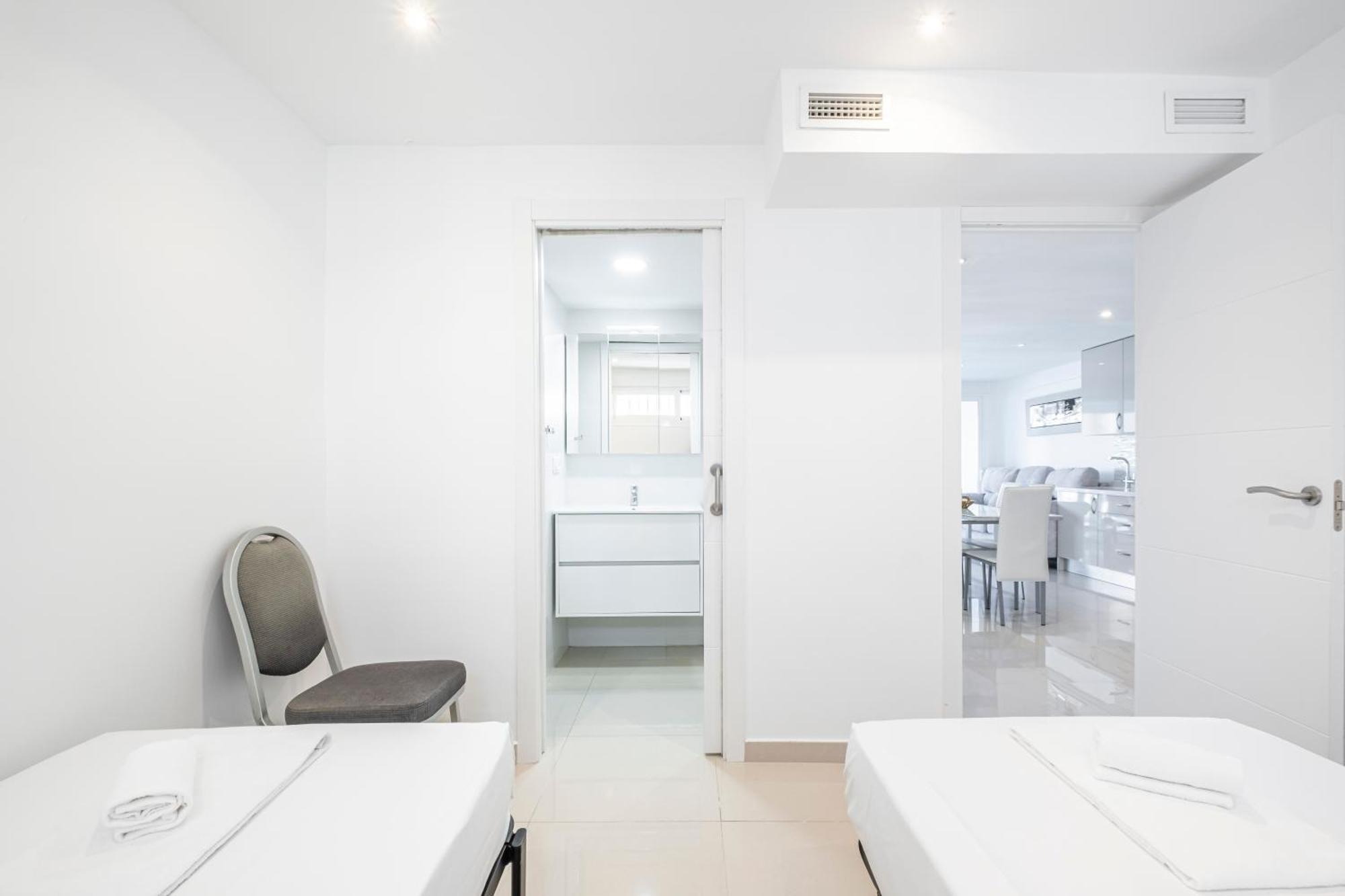 Seimar 3-5 Apartment Levante Beach Бенидорм Экстерьер фото
